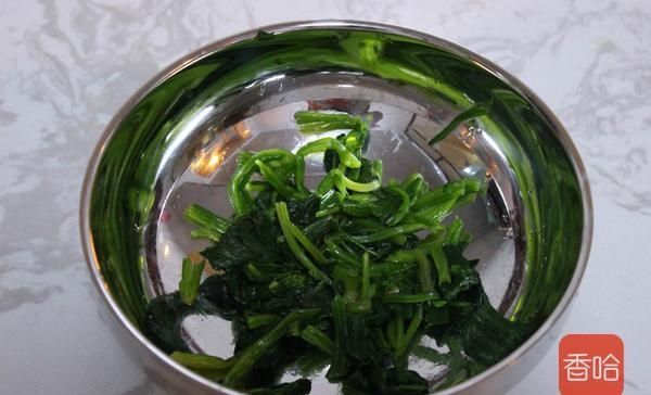  [易学]菠菜最好吃的做法，孩子多吃补血又补钙，做法简单易学