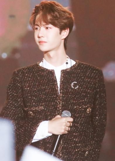 与吴亦凡跨年同框