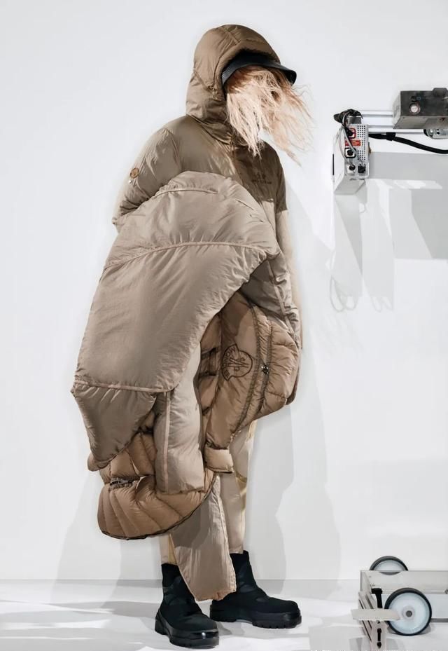 设计师@2020秋冬 Genius 系列：多个天才设计师的合作系列，MONCLER