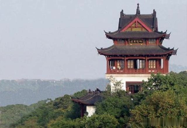 中国江南三大名楼之一,长江沿岸黄鹤楼