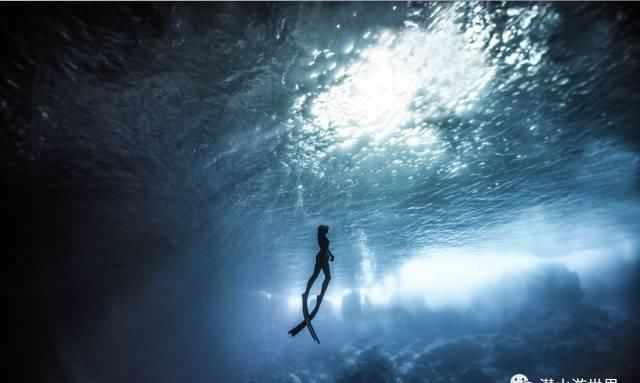 这个唯一免签的美国领土，刚刚缩短了免签停留期！不潜水还等啥呢