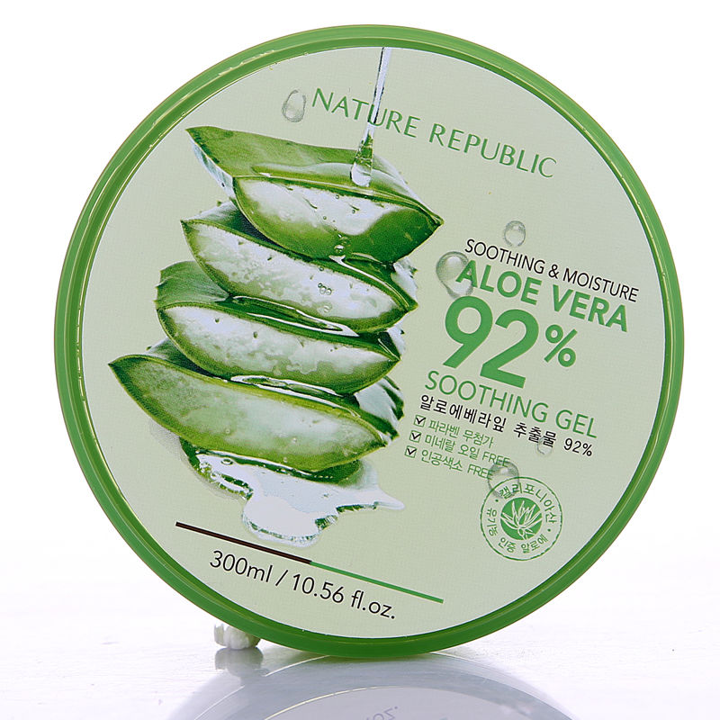 药店上班小姨说，这不起眼小乳膏，早晚涂一涂，淡化色斑更显年轻