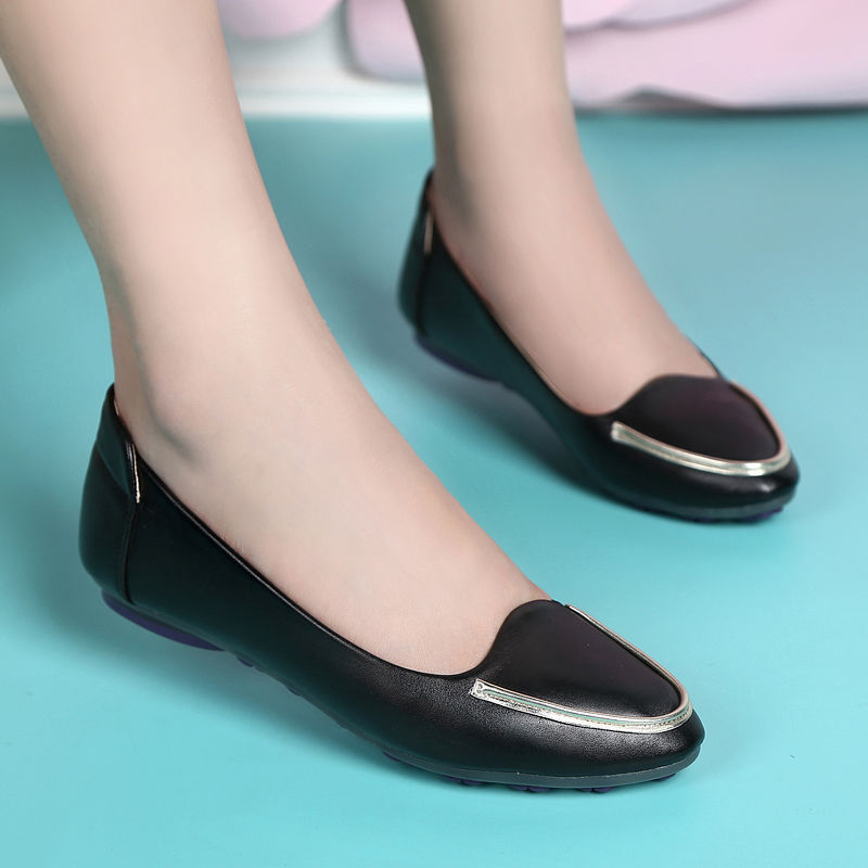 今年秋天少穿高跟鞋，当下流行平底鞋，特美!气质出众又美腻