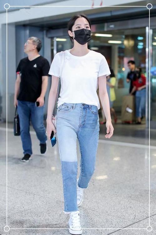 同穿紧身牛仔裤,当41岁的陈数遇到18岁的娜娜,你更欣赏哪