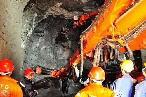  时间■中亚“第一隧道”：我国仅用了900天，就将他们回家的时间