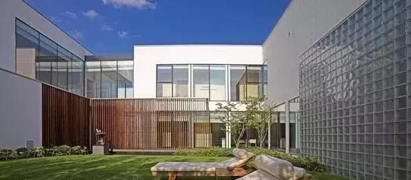  豪宅：长见识！上海真正的富豪都住这儿 马云的豪宅848㎡占地近3