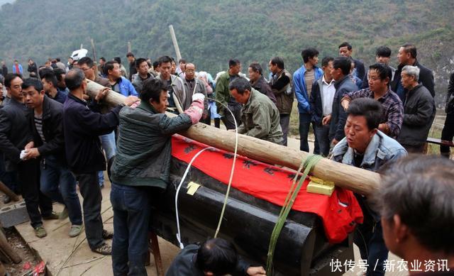  改革：殡葬改革还在进行，农村再迎4个新举措，老农纷纷鼓掌叫好