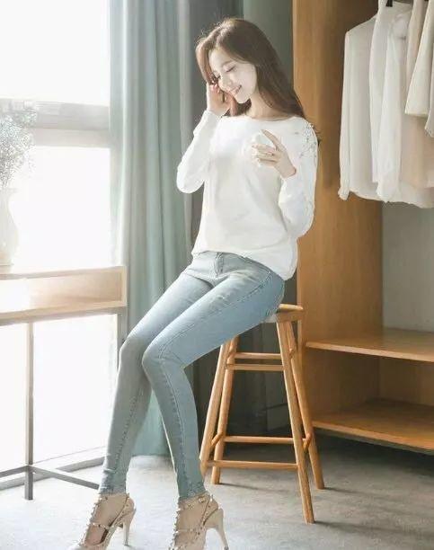 好看又时髦的弹力牛仔裤,展现纤细腿型,更具女人味!
