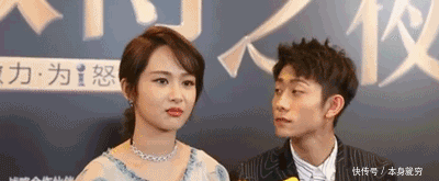 何炅穿越人群拥抱谢娜