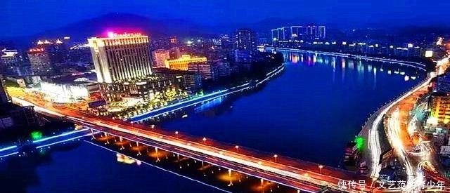  【珠海】广东第二大城市，比2个广州还大，相当于10个珠海，还曾