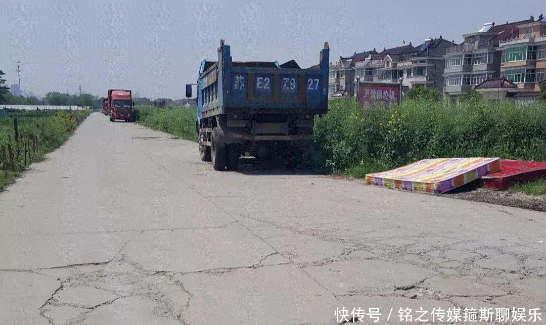  【高速】为什么国家要禁止使用混凝土修建高速公路了？网友：还