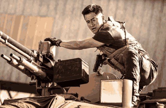 他三次加价拒绝吴京, 如今被揭晓, 网友喊话滚出娱乐圈