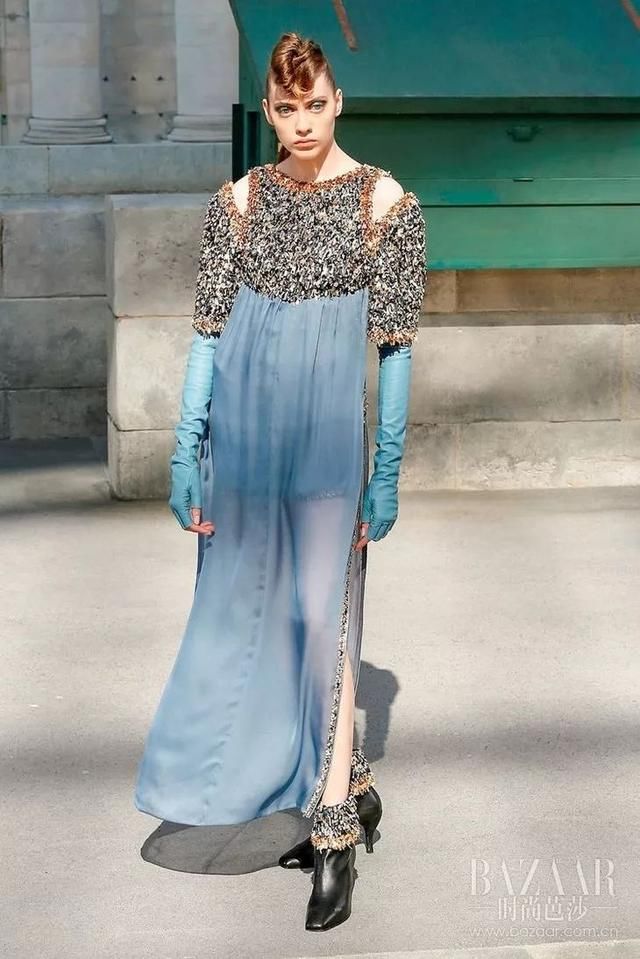 塞纳河倒映的Chanel高定，流淌的是左岸的旧时光