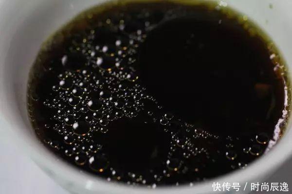 中医工作30年的奶奶支招：红糖配它，睡前擦脸，半月清零脸上斑点