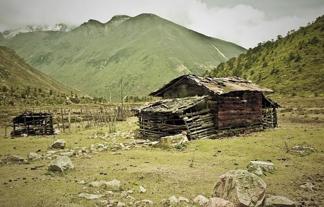 此国曾属中国，如今对中国防范极严，被视为中国人的禁区
