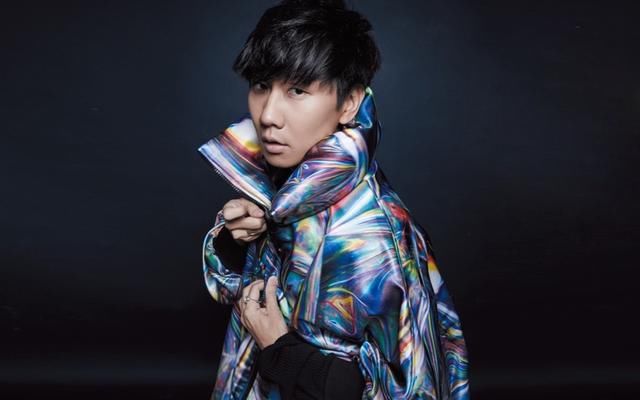 JJ被曝与粉丝结婚，还在重庆买房了，JJ回应：媒体发老婆？