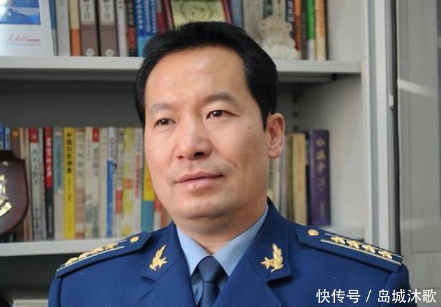 国际试飞员网上辱骂崔永元,空军回应其早已退