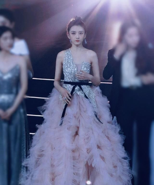 杨幂杨颖对付刘亦菲