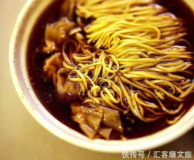 比长沙低调，比苏杭更有味道，她才是公认的世界美食之都