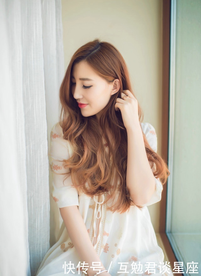 网红美女妩媚秀性感