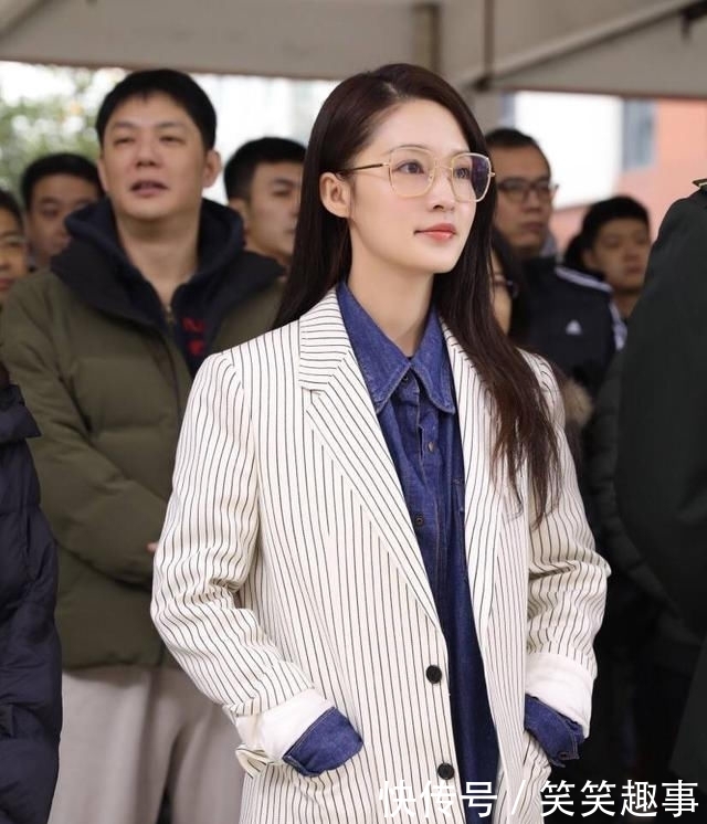 『西装』李沁,一个演技颜值都在线,却始终不温不火的演员,你喜欢她吗?