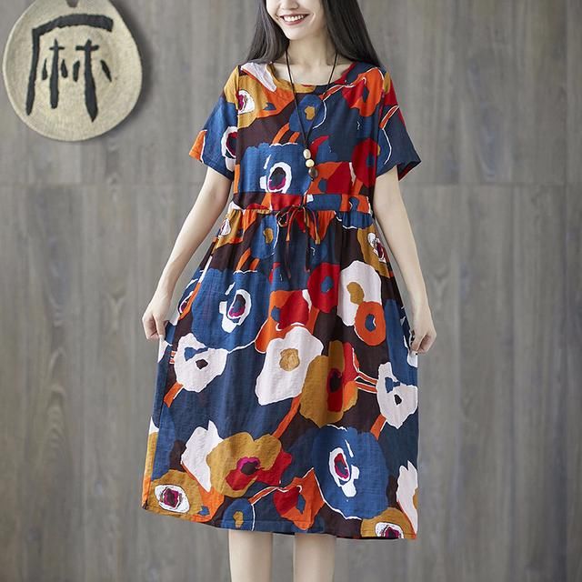 刚上市就火爆的一种裙:叫“减龄裙”，太洋气迷人了，高级女人味