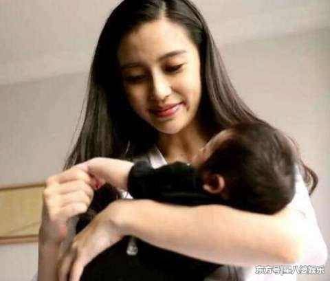 杨颖餐厅威胁路人删视频事件持续发酵，经工作室澄清后能洗白吗?