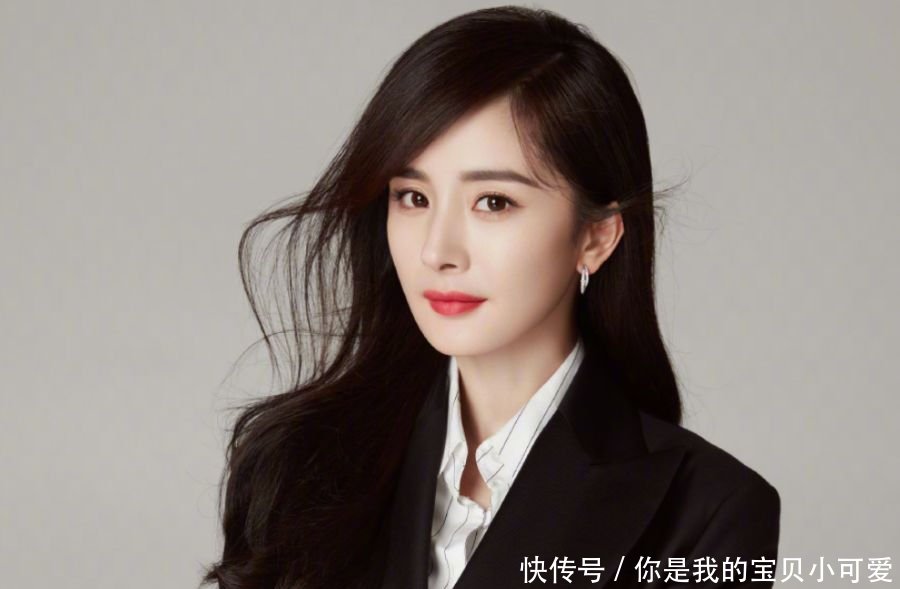 『摄影师』杨幂拍海报动作太大,摄影师提醒会打到人,谁知她开口让全场沉默