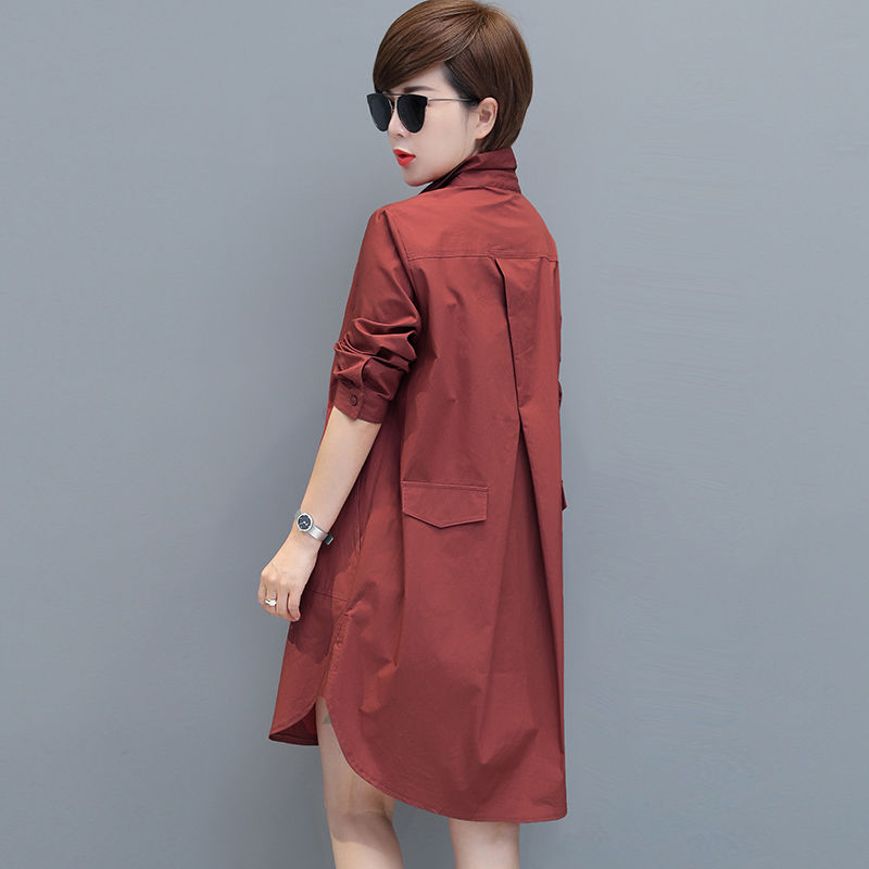 今年风衣又火了!8090后女人穿，洋气显高，穿上街你就是焦点