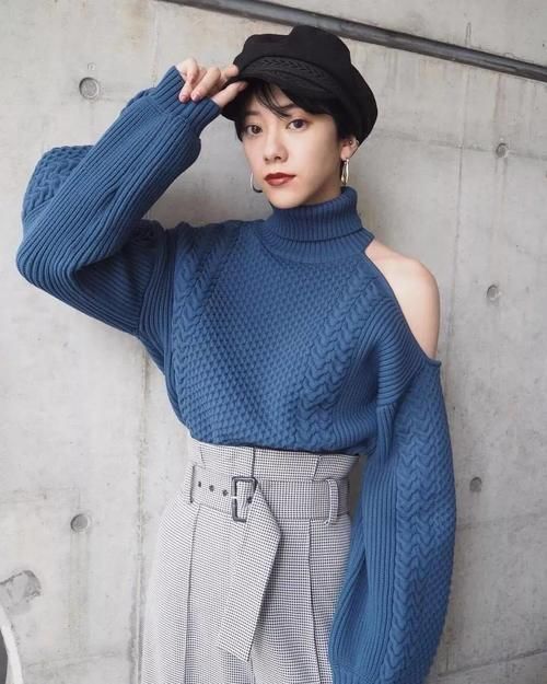  性感■露肩毛衣+直筒裤，“温柔性感风”太太太撩了！！