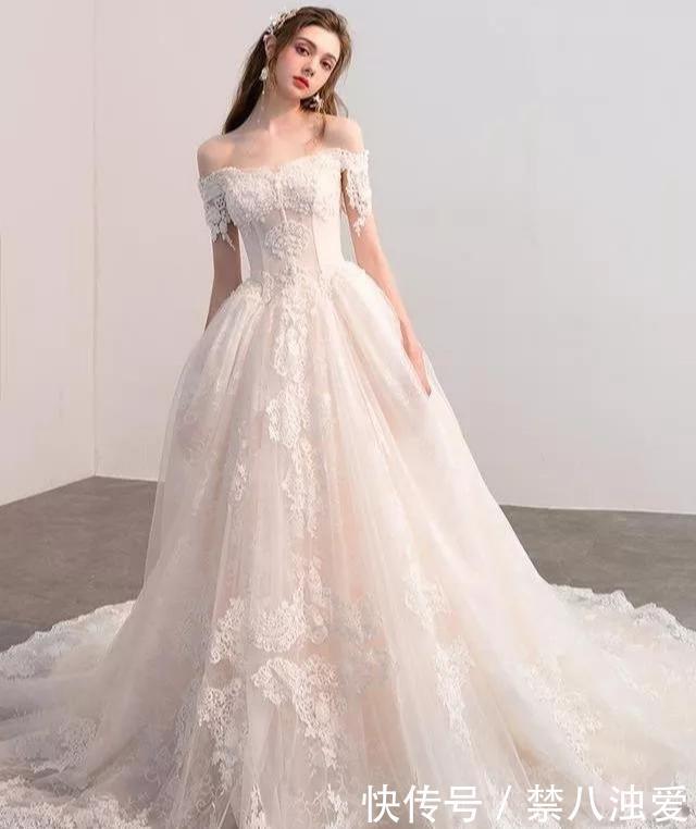 「婚纱」DIY手工珠绣:穿上典雅珠绣婚纱,体验宫廷般的奢华!