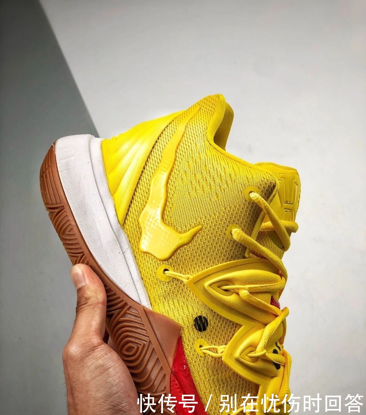  『配色』Nike Kyrie 5 X 海绵宝宝球鞋合作款球鞋中最萌配色开箱测评！