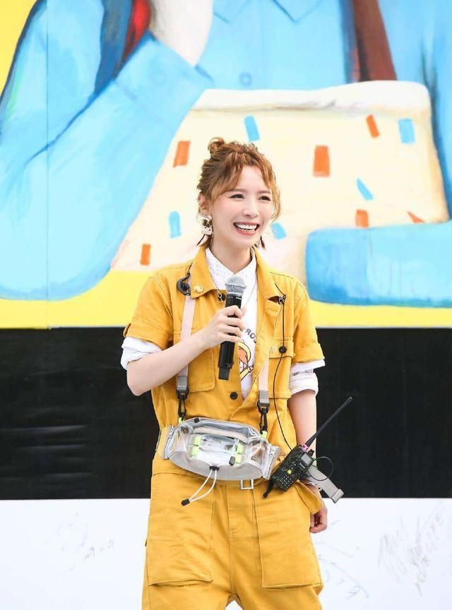  [上演]＂宝藏女孩＂黄雅莉！将出租屋改造成童话屋，上演＂向往的生活＂