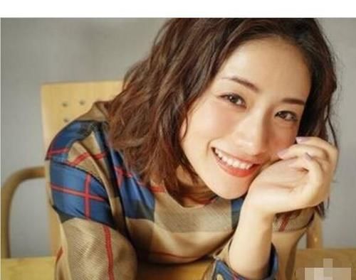 『女生』大脸女生修脸减龄发型,你喜欢哪一款?