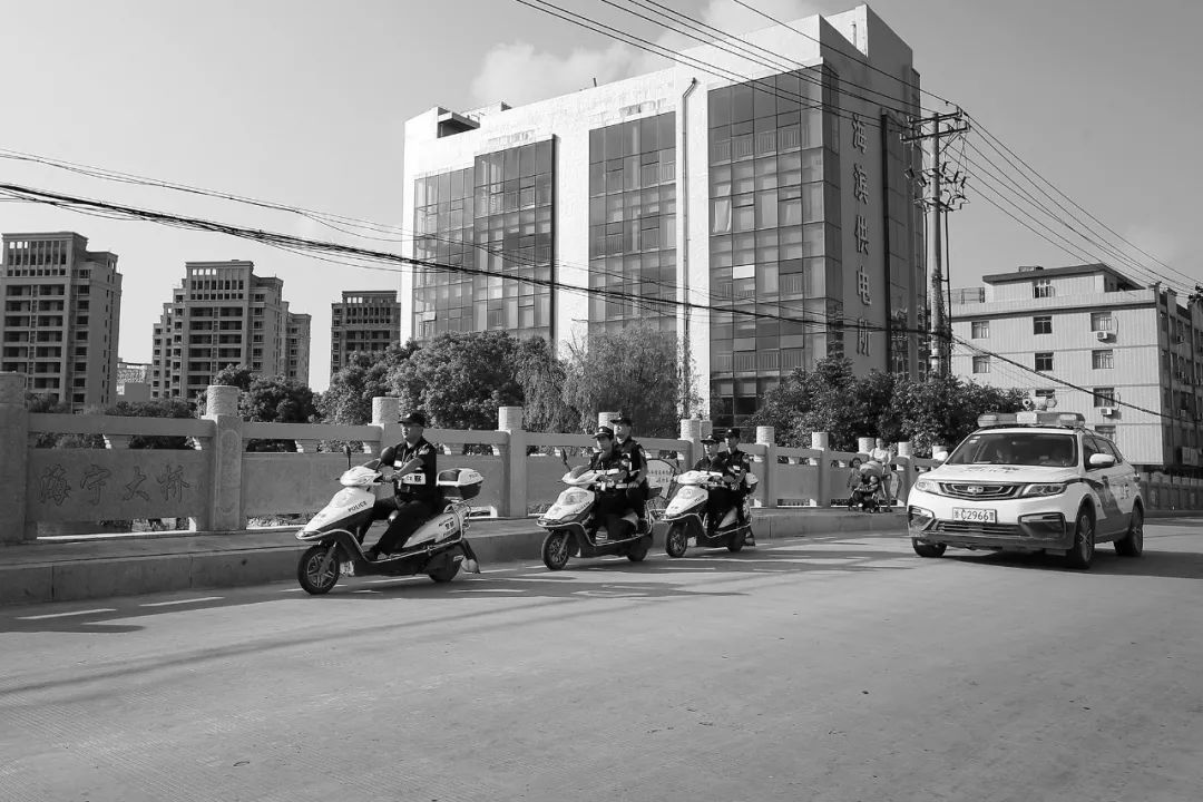 摄影家进警营 | 跟“警”脚步，领略海滨派出所的“黑白世界”