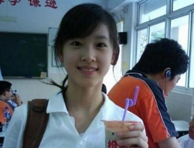 奶茶妹妹果真成抹茶妹妹？刘强东曾删除的微博早就揭露事实