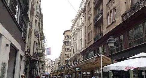 第一个对中国免签的欧洲国家，著名美女国，2000元可以玩一周