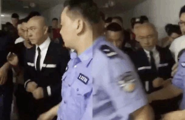 “张卫健吸毒被抓!”张卫健因小习惯被人误解，小鱼儿式幽默回应