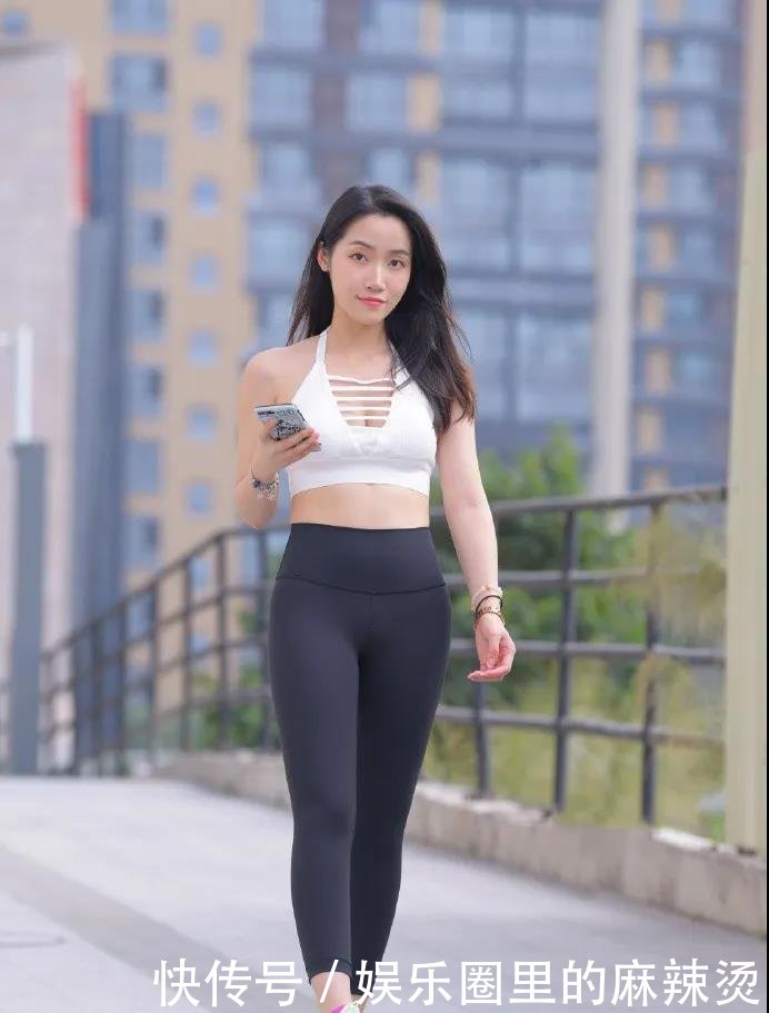  「完美」紧身瑜伽裤，让身材更加完美！