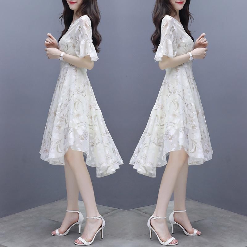 若你是30-48岁女人，主张穿这冷风裙，上身简直不要太迷人