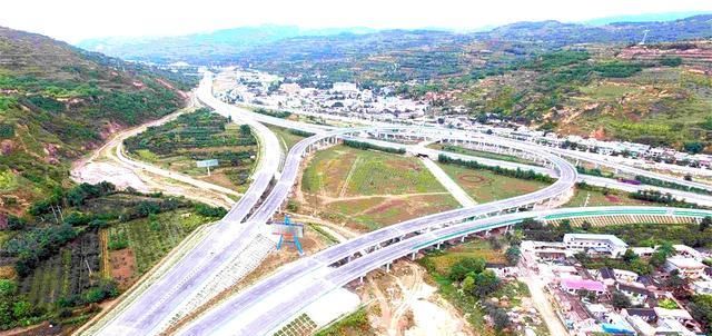 湖北最不该被“埋没”的城市，地理位置不输武汉，却还是四线