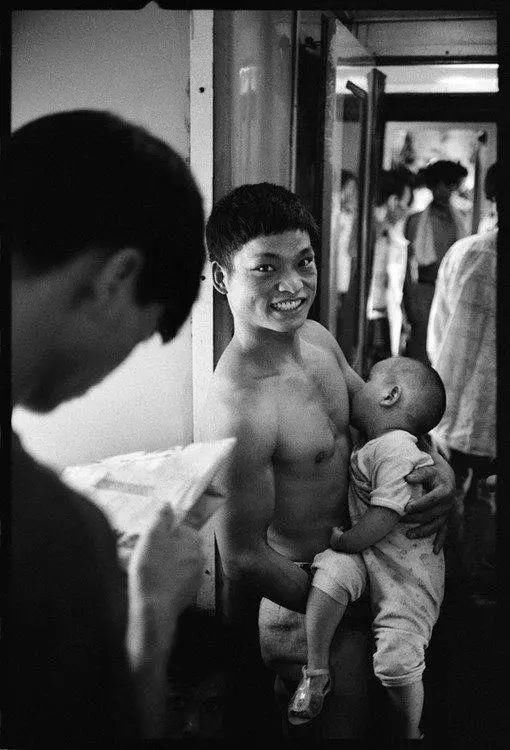  「打麻将」80年代时的春运是什么样子的