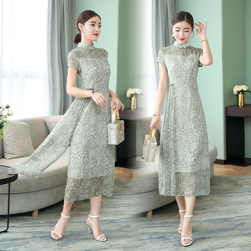 款式“顶级”洋气的女裙，价钱不贵巨有范，女人穿着美翻一条街