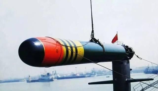  『源相控阵雷达』邻国万吨巨舰即将入列，与中国海军相比，孰强孰弱？