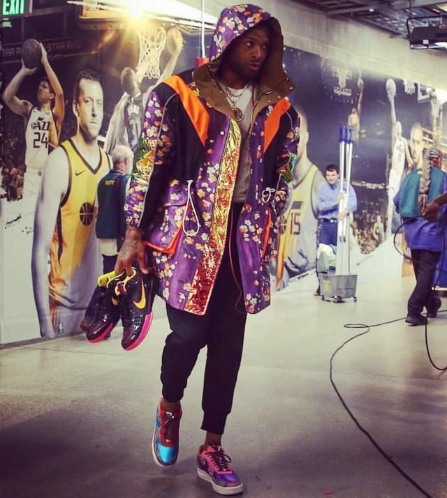  「Kobe」「鞋王」又来“拉仇恨”！这双 Kobe 5 全网仅此一双
