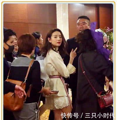 看了董洁蕾丝短裤，再看看梅婷，网友优雅与妩媚的差距一目了然