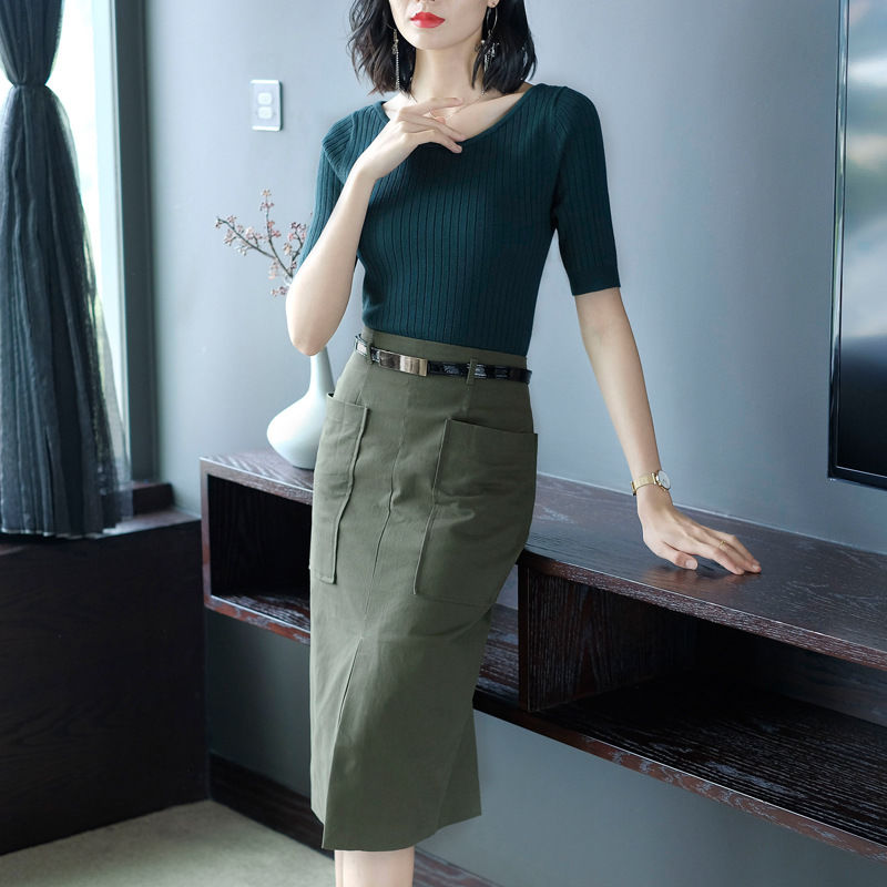 玲珑曲线别浪费!好身材一定别穿长裤,老婆穿这修身裙美腻了