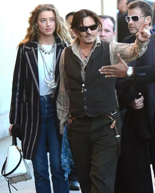 好看百搭外加满满cp感，高阶情侣款才不是简单的复制粘贴