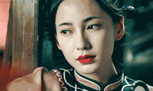 泫雅的复古妆好“坏”!酷女孩你们有福了!