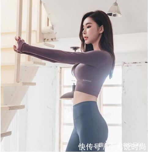 靓丽有型打底裤小姐姐,秀出完美身姿,女神范十足!!